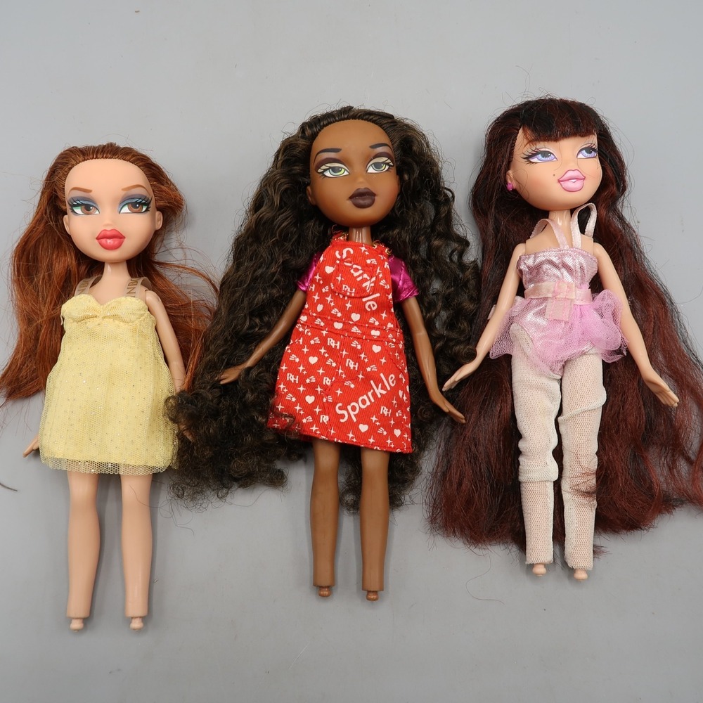 Bratz Dolls 2001 MGA Lot of 3 no shoes Meygan, Sasha, Yasmin Vintage Original